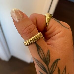 Mejuri Charlotte Ring